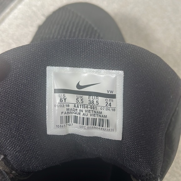 Nike Kyrie Low Men’s Shoes. Size 6. Good condition. - Picture 8 of 8